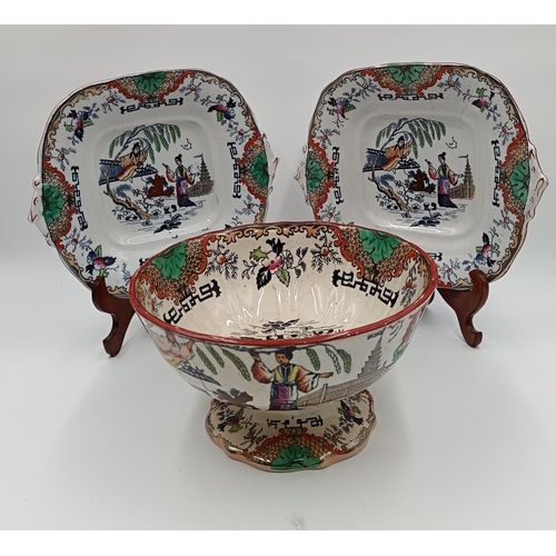 30 - Lot of 3 pieces of Ironstone - comprising of 2x  plates and pedestal bowl