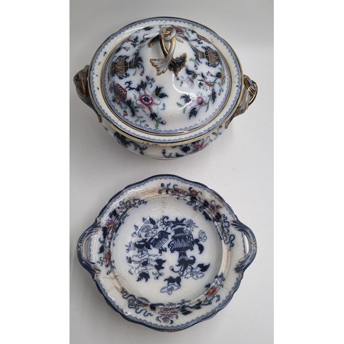 57 - W. R. S. & Co. ‘Imperial Stone’ ironstone tureen and stand H: 31cm X W: 35cm
