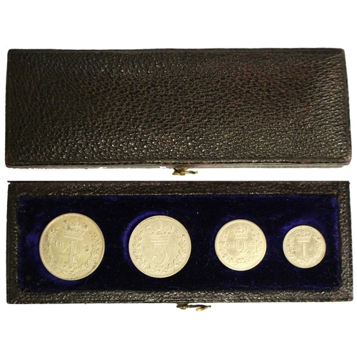 1386 - 1862 Victoria YH maundy set, EF but some stain spots, in contemporary, undated, long box, this in go... 