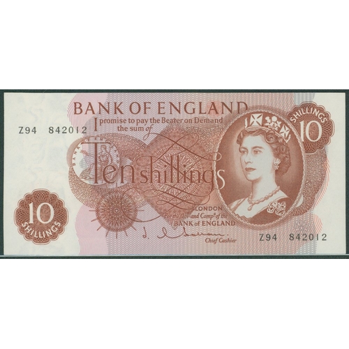 303 - Hollom QEII portrait 10 shillings, issued 1963, B294, last series Z94 842012, Pick 373b, about UNC. ... 