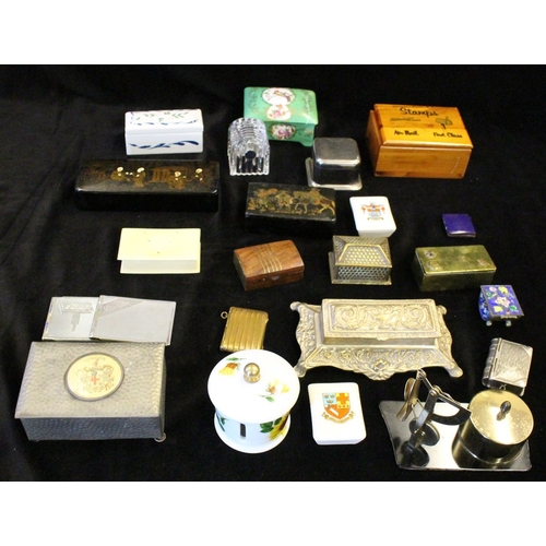 143 - STAMP BOXES & CASES incl. porcelain (5), Chinese enamel, wood (2), lacquer (2), metal (3), glass rol... 