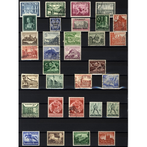 461 - 1872-1945 M & U collection in a stock book incl. Small Shield vals to 5g, 7kr with 2kr orange-vermil... 