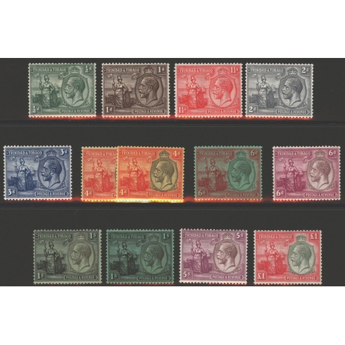 1076 - 1922 set to £1 (13 vals), M (£1 a little heavily mounted), SG.216/29, Cat. £190.