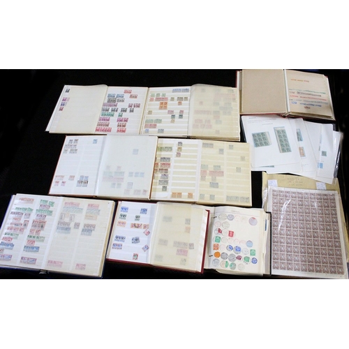 79 - WORLD ACCUMULATION in a carton incl. ranges on leaves, hagners, packets, stock books, stock cards et... 