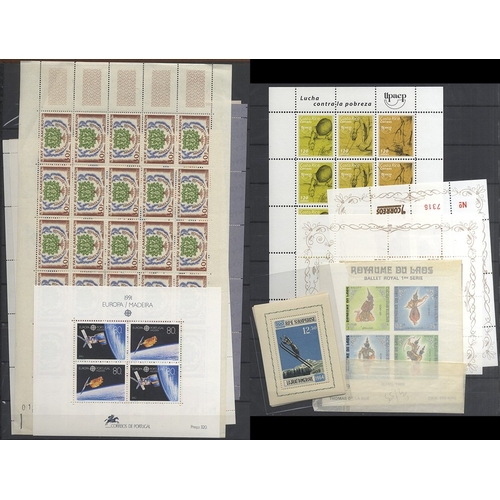 81 - WORLD stock book with assortment of UM souvenir sheets & M/Sheets. Cat. £2100+