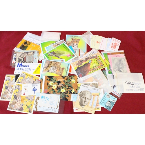 94 - BOOKLETS assortment of various countries & themes. Cat. £648.