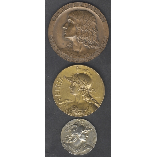 680 - FRANCE: PATRIOTIC MEDALS, small silver medal, by Louis Bott?e, for Agriculture, Lille, helmeted head... 