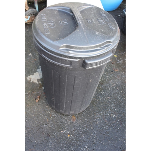 43 - Black 80 litre dustbin