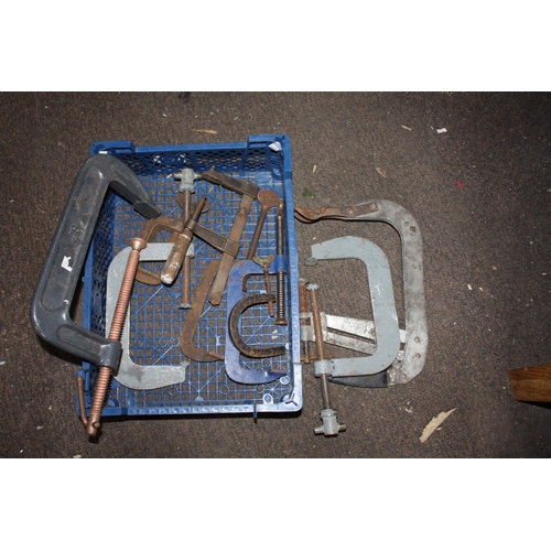 92 - G clamps & valve lifter