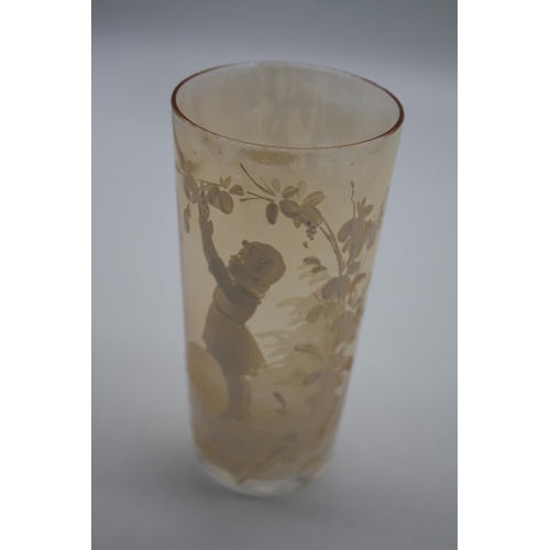 767 - Mary Gregory style glass beaker 4 1/4