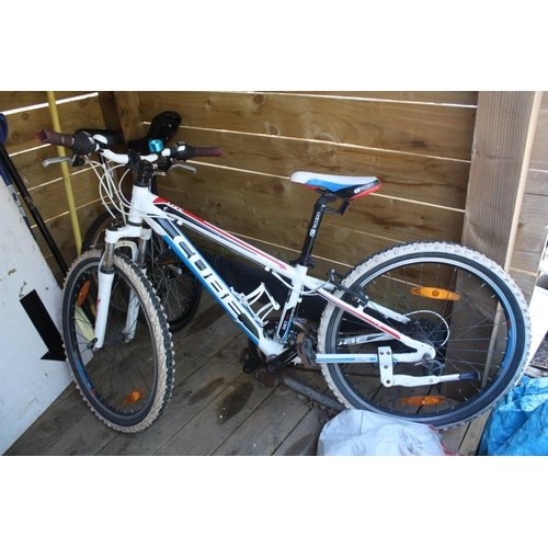 164 - Cube Scape mountain bike- tyre 24 x 1.95