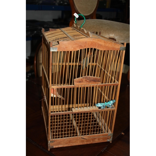 1797 - Novelty wooden bird cage 20