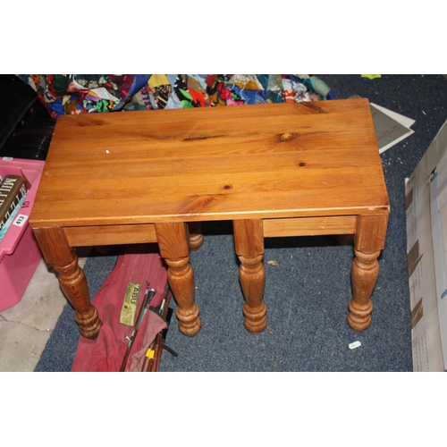 1804 - Pine coffee table 24