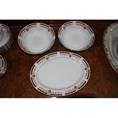 1777 - Large quantity Laklain by Dankotuwa tea & dinnerware & 2 other meat plates