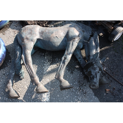 78 - Decorative fibreglass horse by Rudge 29