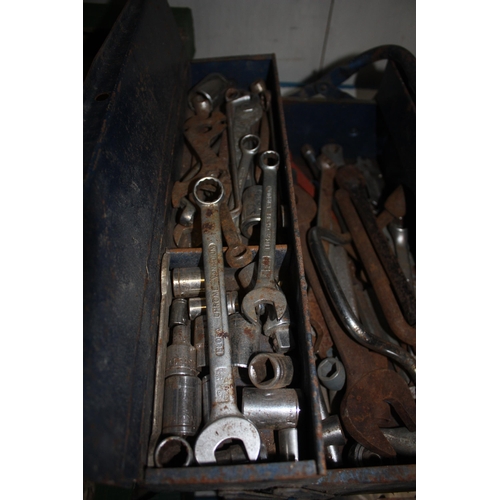 239 - Cantilever box sockets & spanners