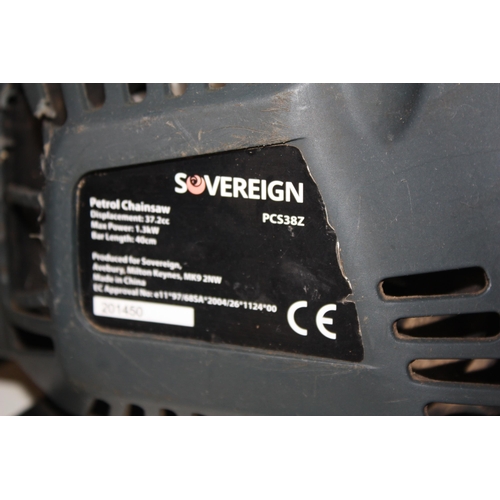 275 - Sovereign chainsaw no petrol but good compression