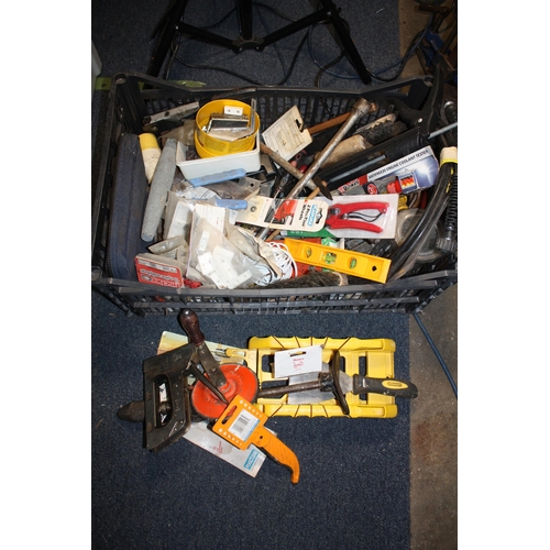 332 - Brace, box tools & fittings