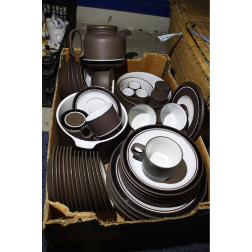 486 - Box Hornsea Vitramic Contrast tea & dinnerware