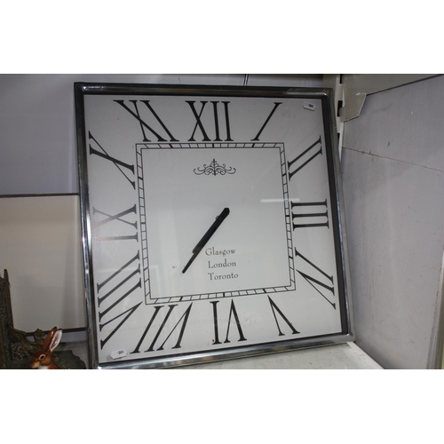 532 - Large novelty clock 19