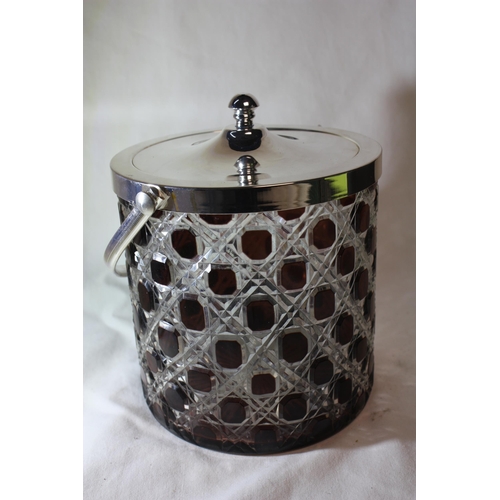 575 - Red & clear glass biscuit barrel with plated mounts 6 1/2