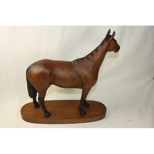 609 - Mounted Beswick figure Arkle 12