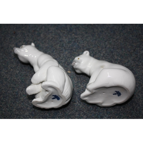 691 - 2 boxed Lladro Polar Bears tallest 4 1/2