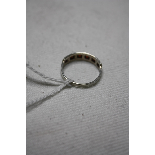 1113 - Silver 6 stone ring