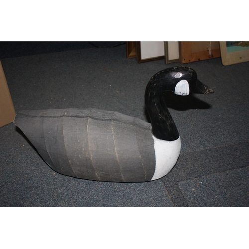 1329 - Decoy duck 17 1/2