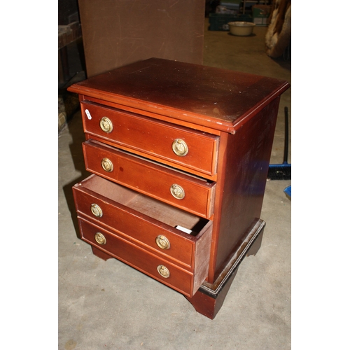 1493 - Small reproduction 3 drawer chest 22