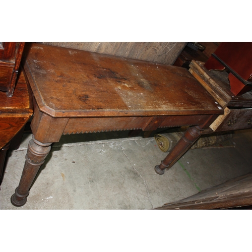 1494 - Oak single drawer hall table with decorative frieze 29