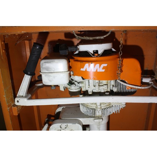 264a - Outboard motor with carrying case