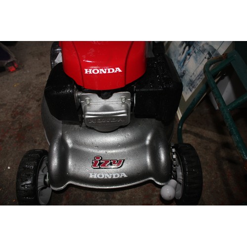 212a - Honda GCB160 petrol mower, stored in garage for a year-now non starter but very clean