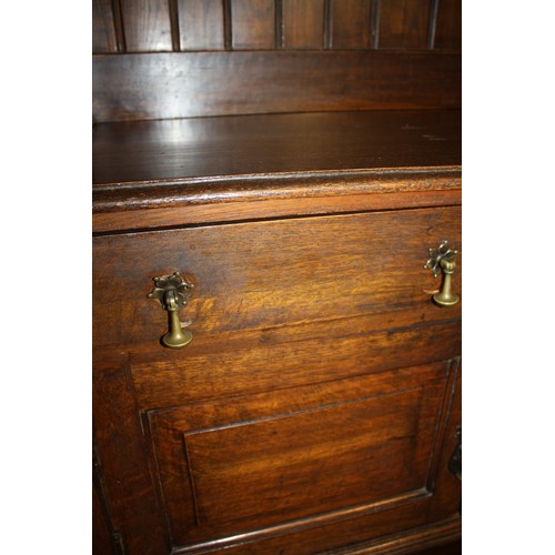 1473 - Oak barleytwist dresser 75 1/2