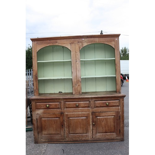 1462 - Large pine country dresser 81 1/2