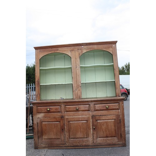 1462 - Large pine country dresser 81 1/2