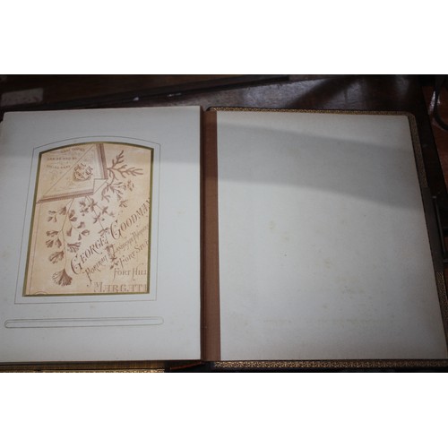 1245 - Victorian photo album with photos,
postage Royal Mail Special Delivery £ 14:65