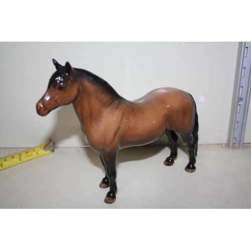 807 - Beswick Dartmoor pony 6 1/2