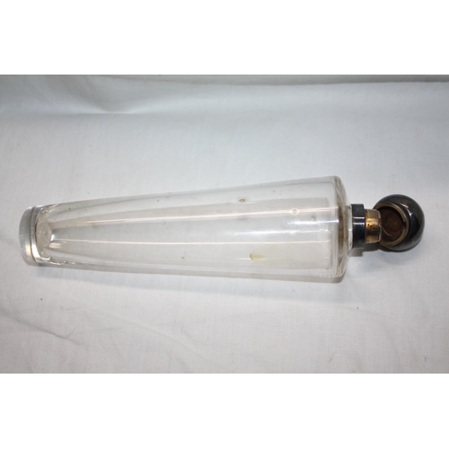 1241 - Glass hunting flask with plated hinged cap 9