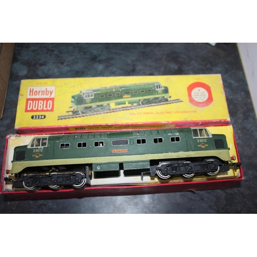 1383 - Vintage Hornby Dublo 2234 Delta Diesel electric locomotive- boxed