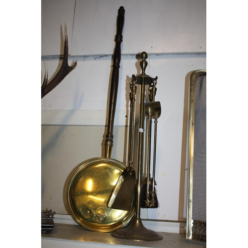 1508 - Brass warming pan & companion set