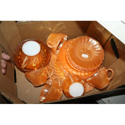 1526 - Box orange glass cups & saucers