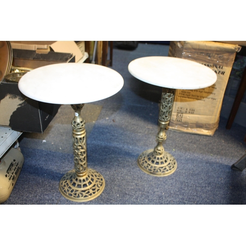 1536 - Pair small brass marble topped tables 17