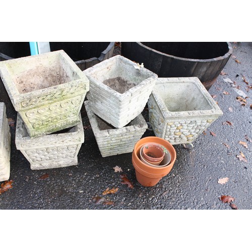 171 - 2 pairs square planters, 1 other 13