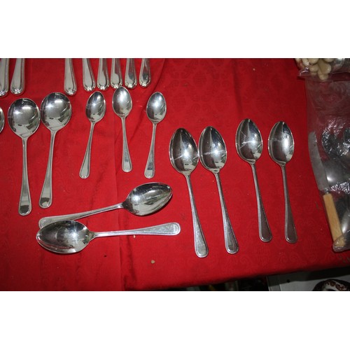 1432 - 6 place setting James Ryals plated bead pattern cutlery & extras