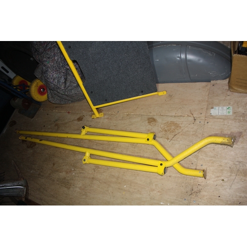 175P - Minibus grab rails & section