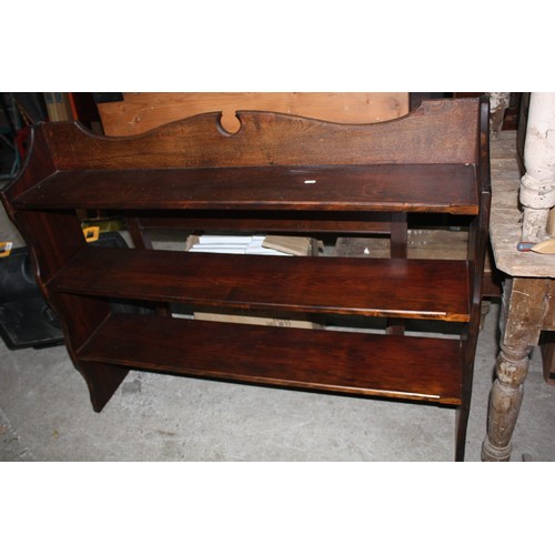 1905 - Stained bookshelf 39