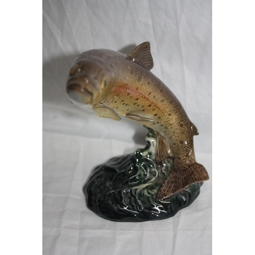 679 - Beswick Trout 1032 7