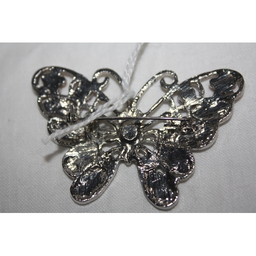 832 - Stone set butterfly brooch 2 1/4