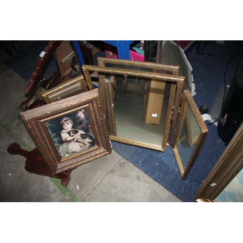 1140 - Triple mirror & child with dog print